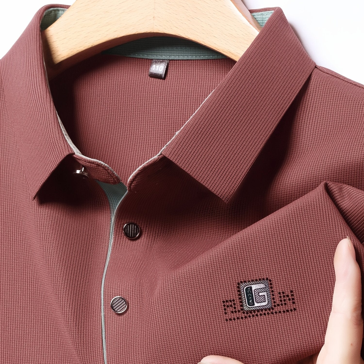 Camisa polo de golf para hombre con cuello de letras y poliéster spandex sólido