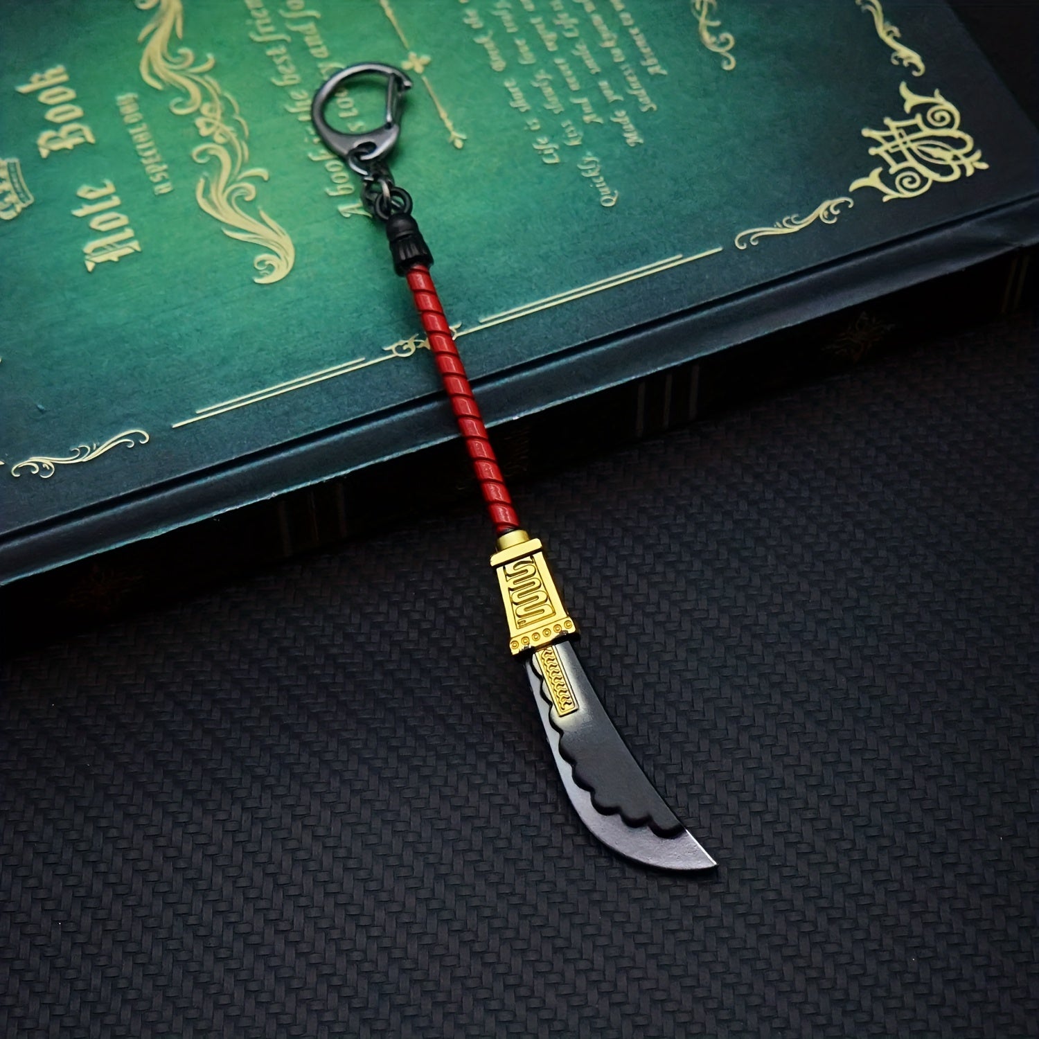 Anime-Inspired Red Gold Sword Keychain Zinc Alloy Weapon Replica with Braided Cord