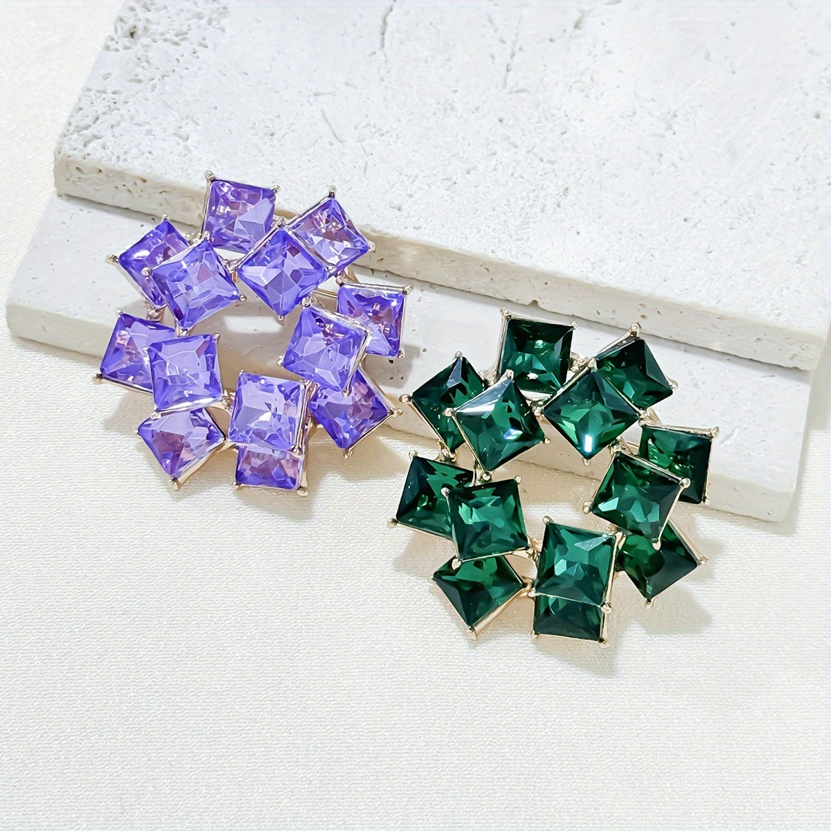 Vintage Style Rhinestone Brooch Pin with Irregular Shape and Glass Gemstone for Women's Dresses