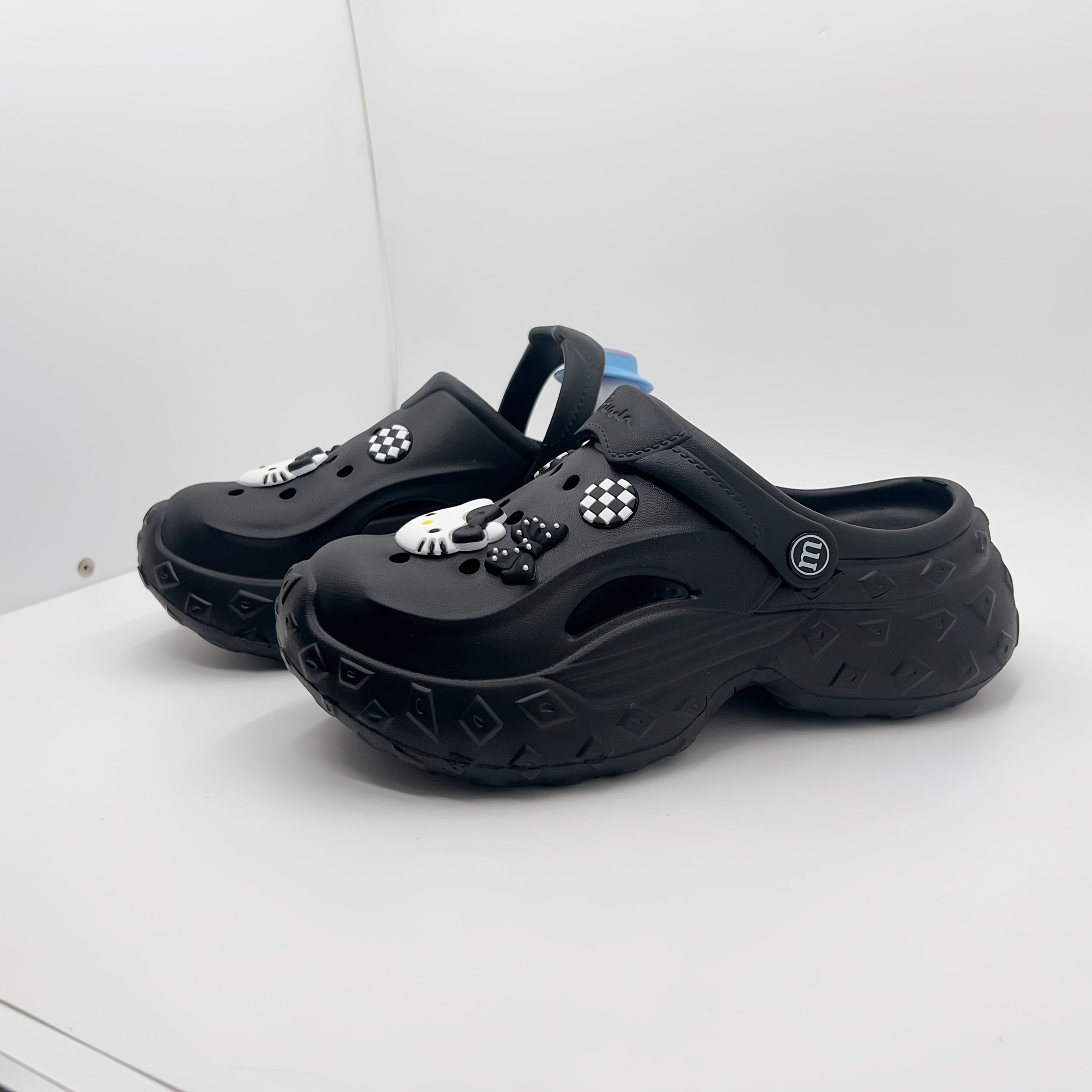 Women's Summer Breathable Slippers Black Lightweight Home and Outdoor Use