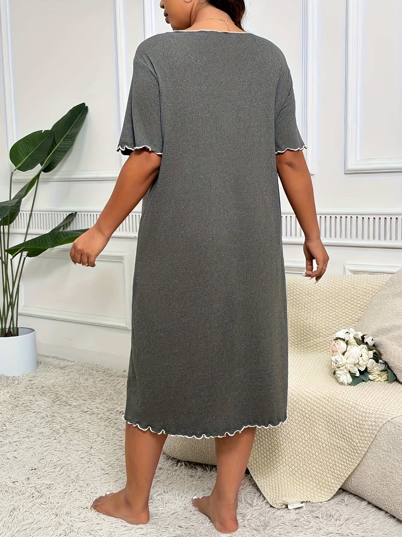 Женское ночное платье больших размеров с коротким рукавом, бантом и контрастной отделкой