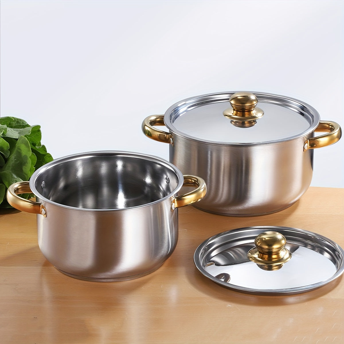 Set of 4 Stainless Steel Stockpots with Lids 18cm to 24cm Diameters