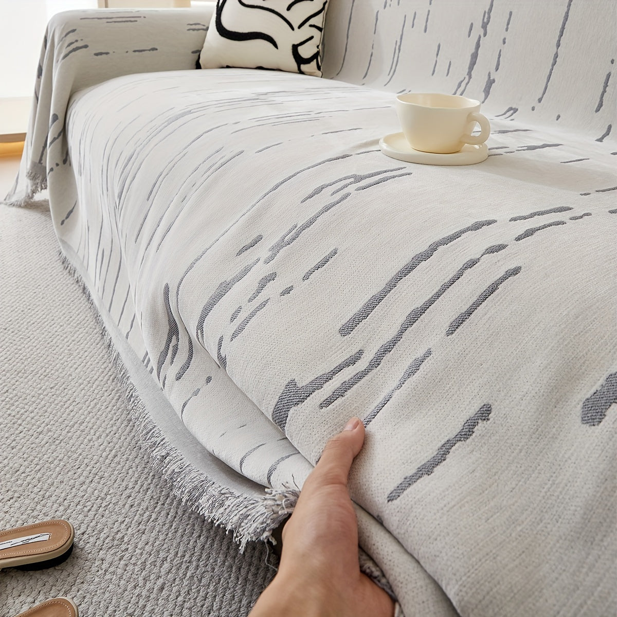 Чехол для дивана из шенилла с кисточками – Реверсивный, дружелюбный к животным, нескользящий, толстый защитный чехол для всех сезонов. Идеально подходит для декора гостиной, кухни и кафе.