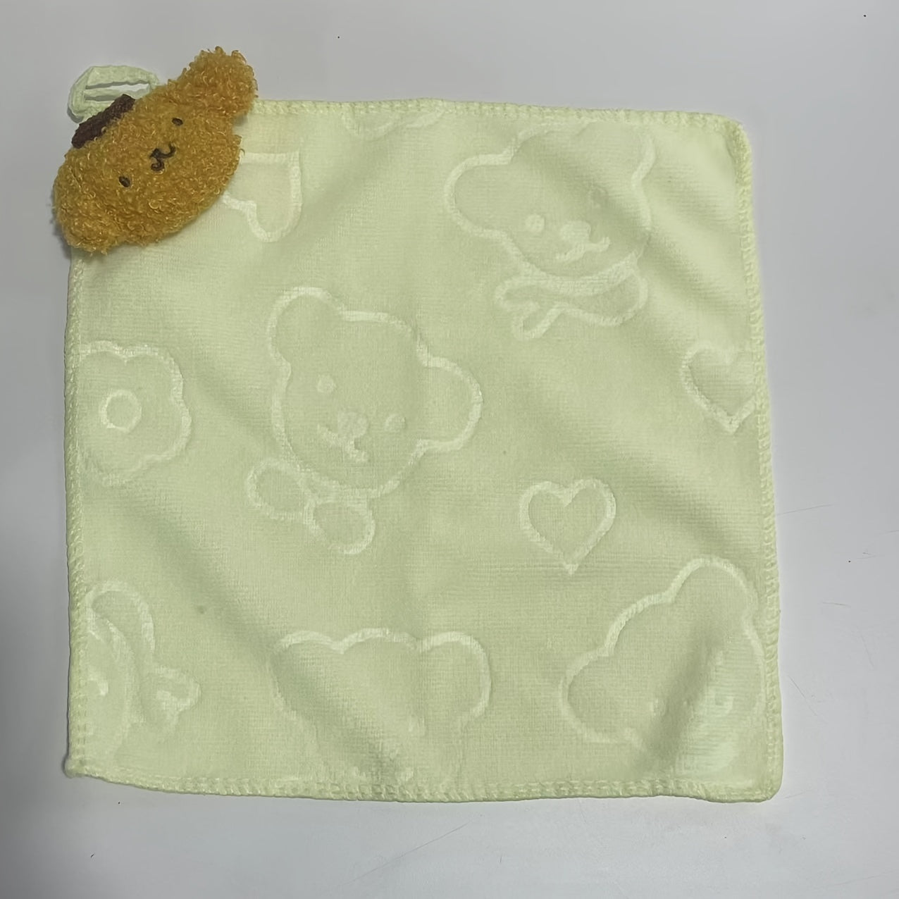 Sanrio-dan Kuromi tasvirlangan kichik osma qo'l sochiq, oshxona va hammom uchun mos.