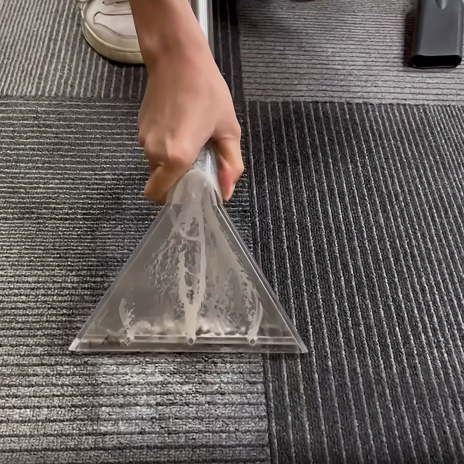 Plastik vakuum tozalagichning pol nozzle'i uchun katta va kichik universal so'rish boshli qo'shimcha bilan samarali tozalang