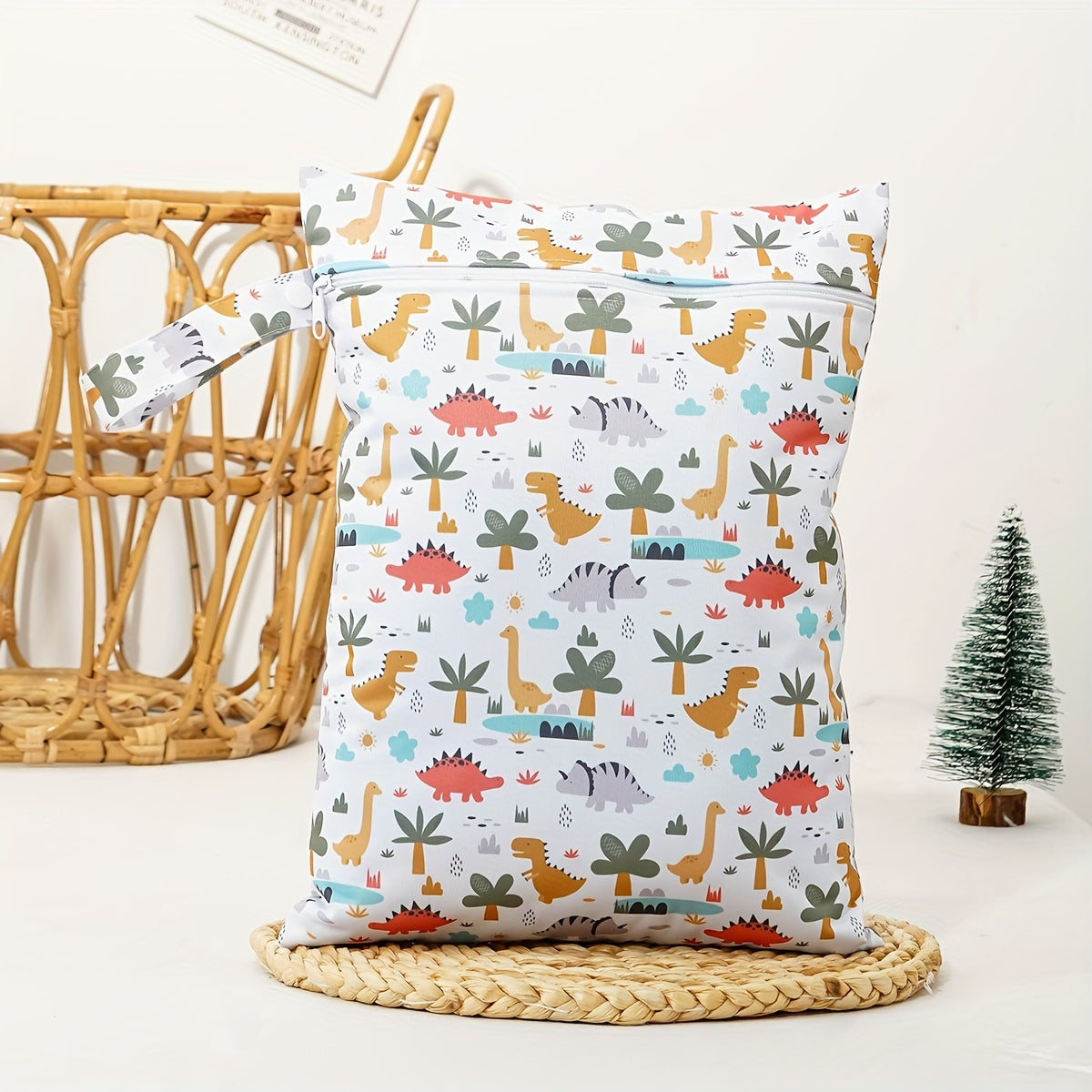 Water-Resistant Wet Dry Bag for Swimwear Cloth Diapers Beach Sports Reusable Polyester Zipper