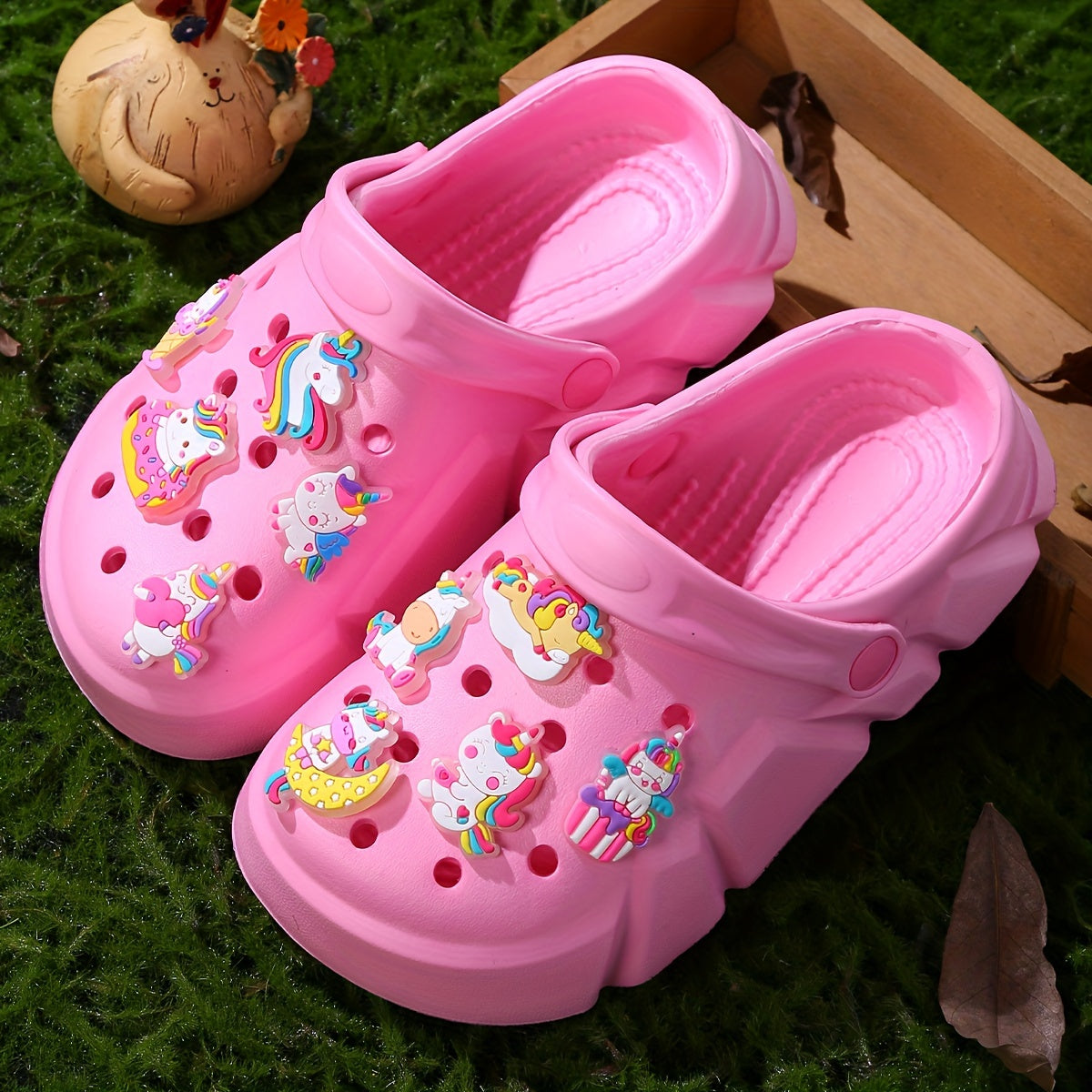 Children's Cartoon Clogs with Breathable EVA Sole and Insole All-Season Comfort for Ages 14 and Under