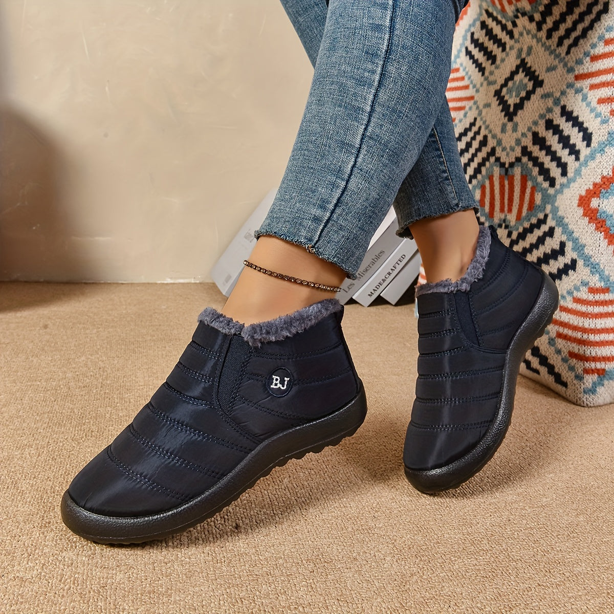 Unisex Fleece-Lined Winter Snow Boots Anti-Slip Ankle Shoes with Thick Sole