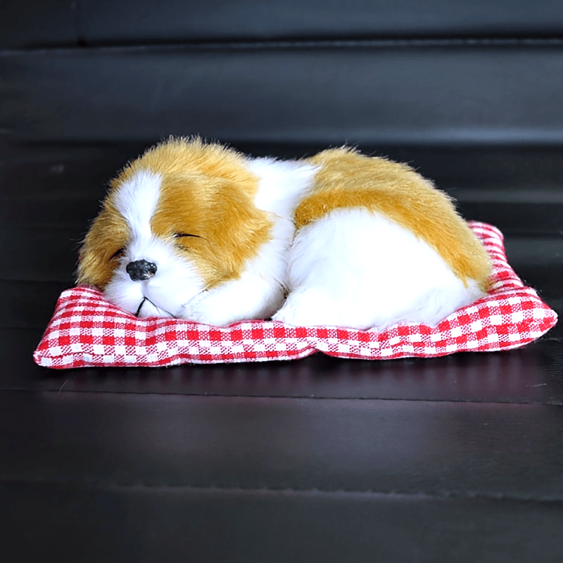 Yoqimli yumshoq it avtomobil dekoratsiyasi uxlayotgan o'yinchoq it panel bezaklari