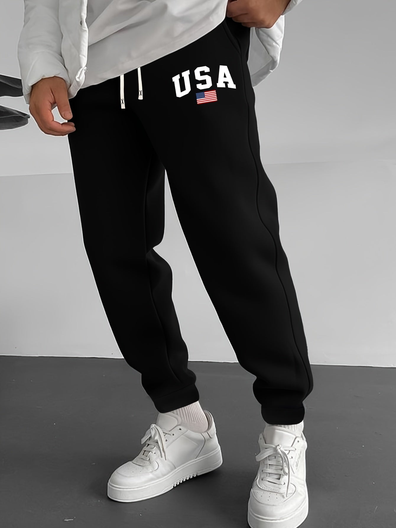 Men's Casual Knit Sweatpants with USA Flag Print Elastic Waist Drawstring for Outdoor Activities