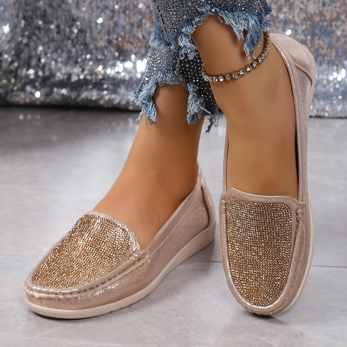 Women's Stylish Flat Shoes With Round Toes and Simple Design