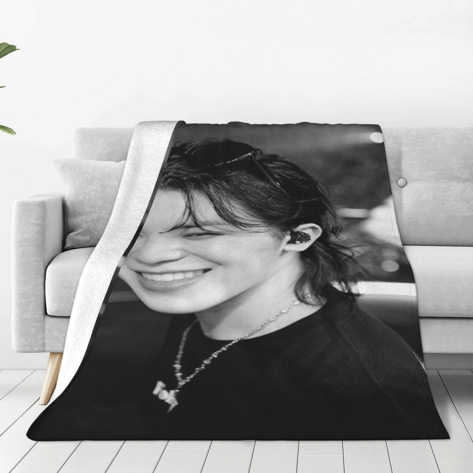 Soft Flannel Throw Blanket for Women All-Season Cozy Gift