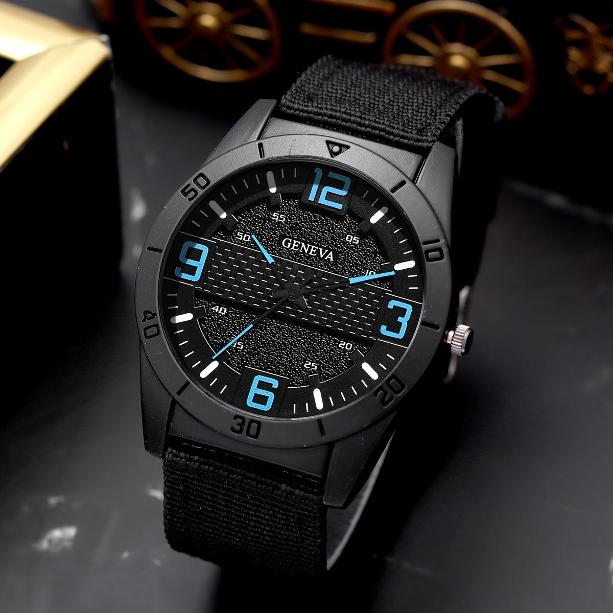 Men's Vintage Quartz Wristwatch Set with Round Dial Alloy Case Canvas Strap Wooden Bead Bracelet