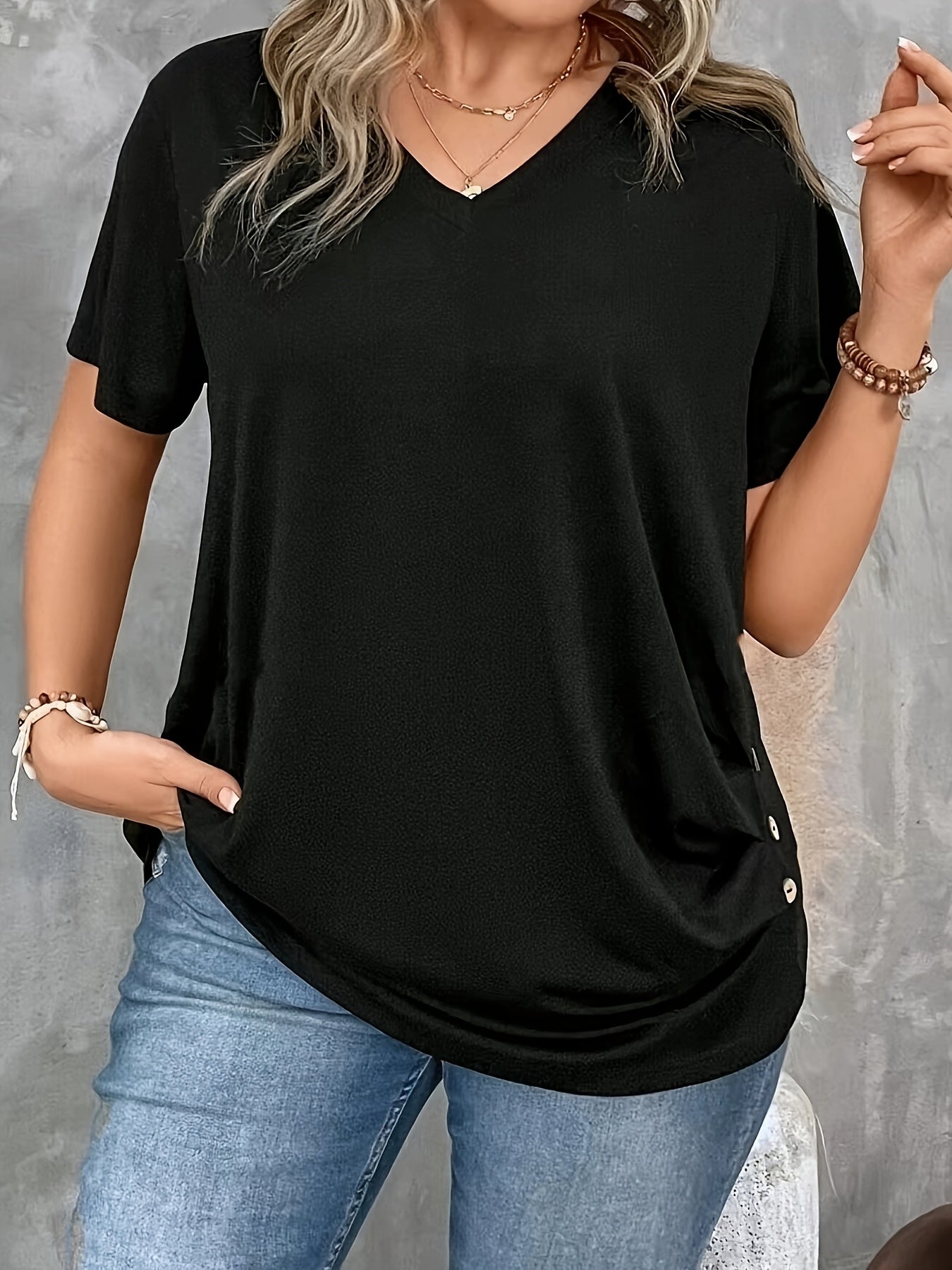 Plus Size Women's V-Neck Button T-Shirt Polyester Casual Short Sleeve