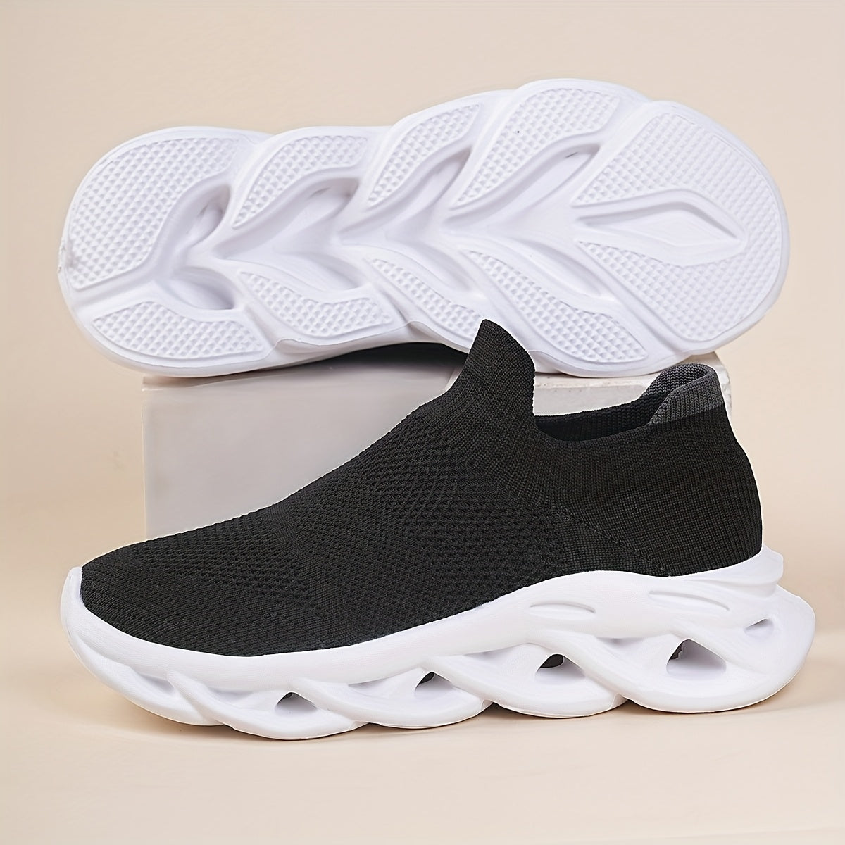 Women's Slip-On Walking Sneakers Breathable Knit Lightweight Casual Shoes