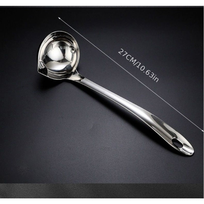 Yog'ni suzish va sho'rvalarni suzish uchun ideal, ushbu Noxud po'latdan yasalgan yog' ajratish qoshiqchasi uy va yotoqxona uchun mukammal oshxona asbobidir.