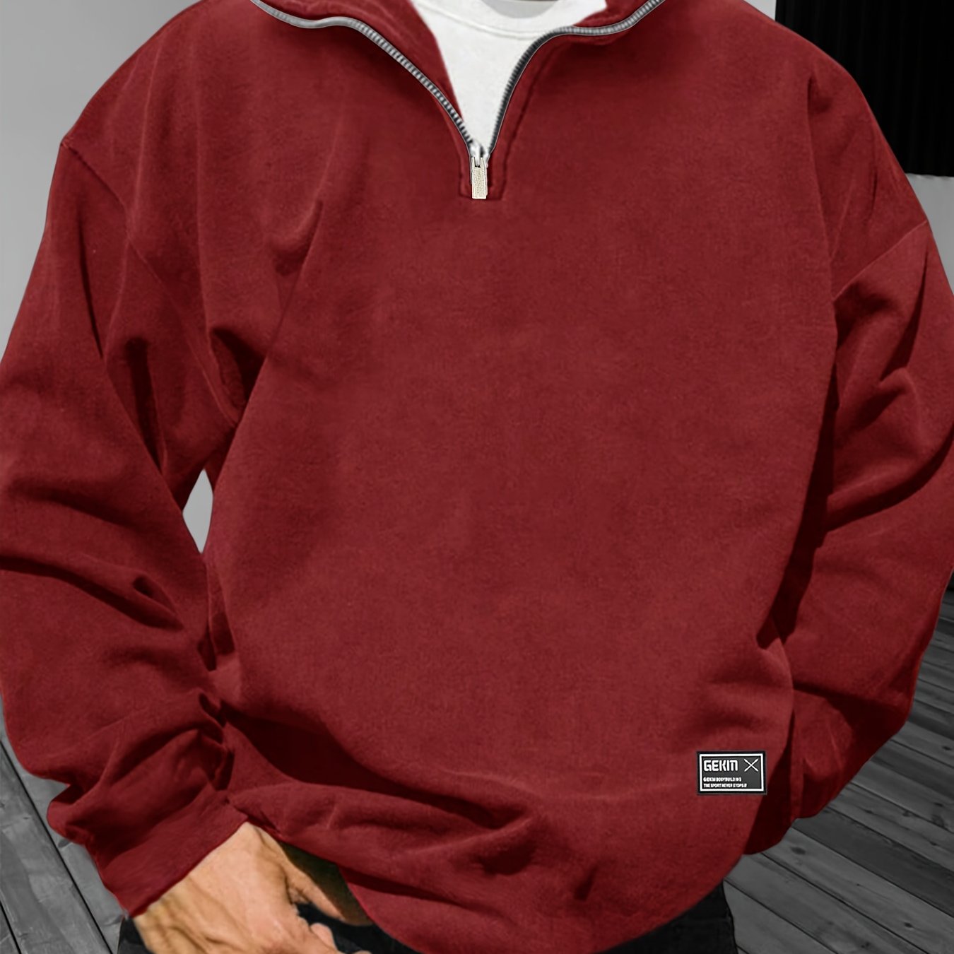 Men's Winter Windproof Fleece Pullover with Stand Collar Long Sleeves Zipper Pattern