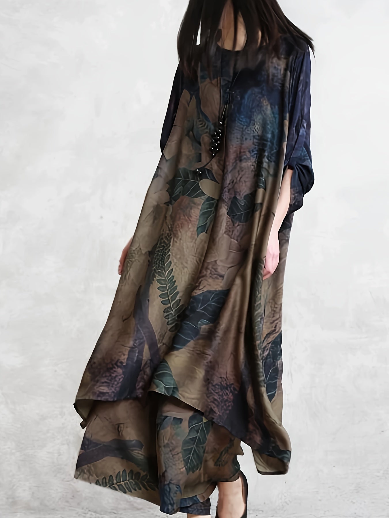 Traje de mujer de talla grande con estampado floral de poliéster, cuello redondo y tela tejida