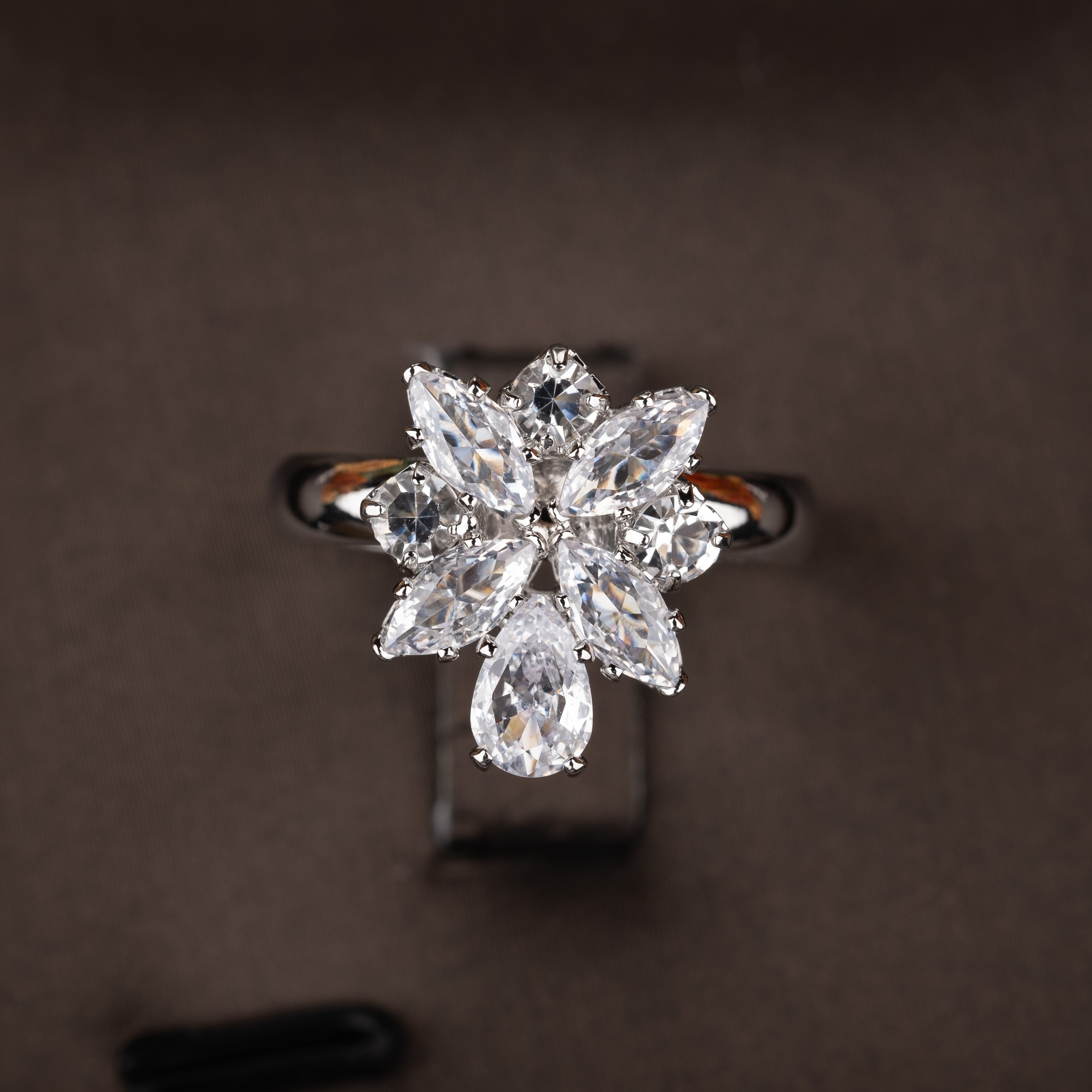 Wedding Jewelry Set with Copper-Embedded Cubic Zirconia and Teardrop Pendant