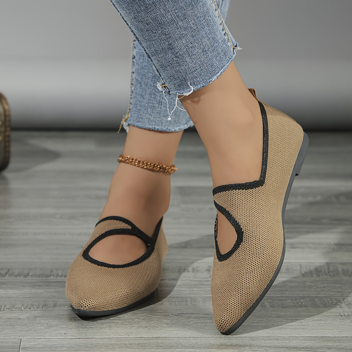 Women's Slip-On Flats with Pointed Toe and Rubber Sole for All Seasons