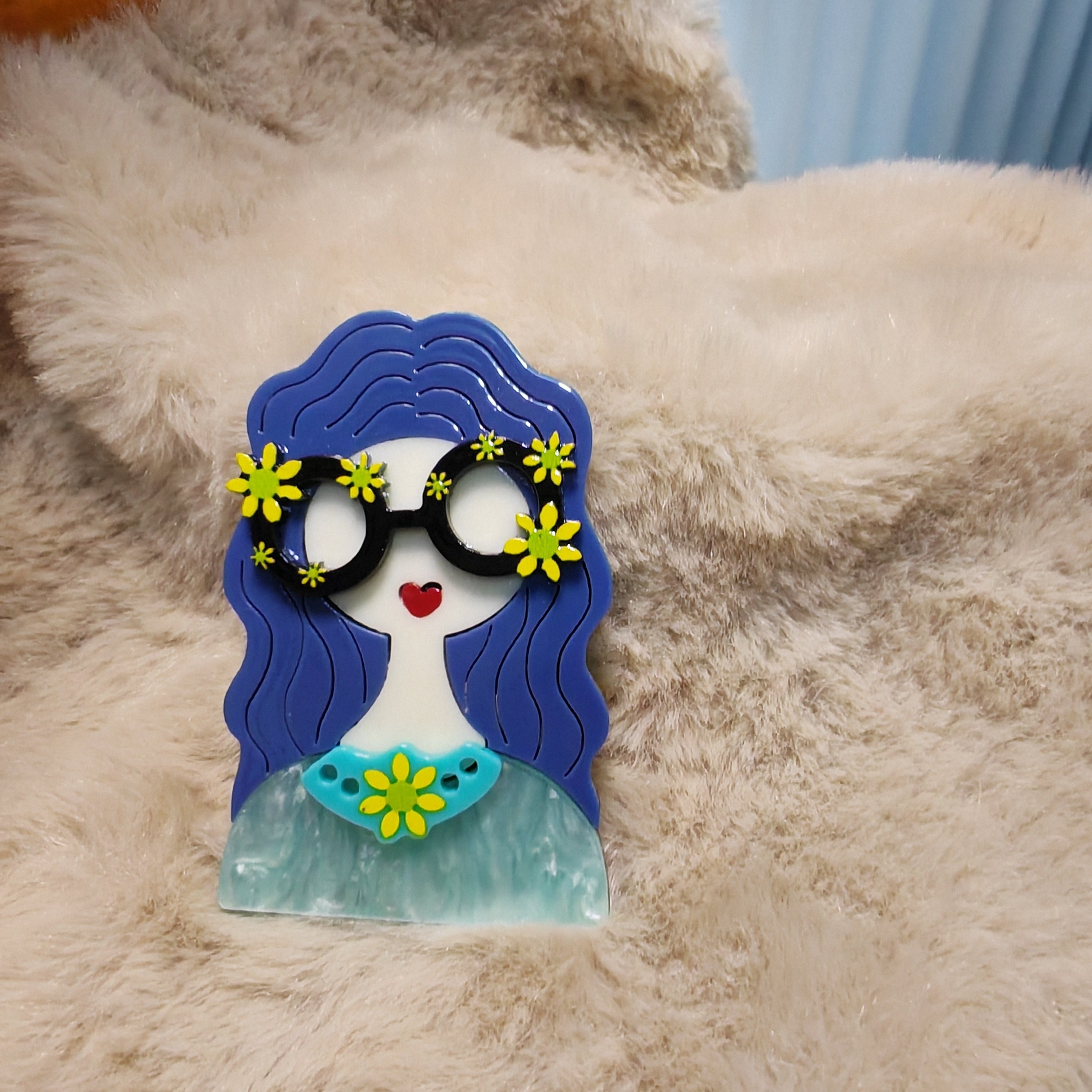 Retro Acrylic Brooch for Ladies Blue Floral Glasses Cartoon Pin
