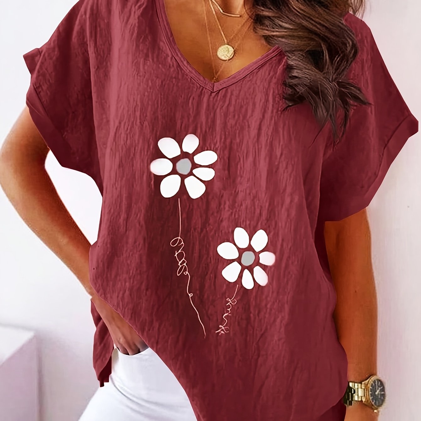 Camiseta de manga corta con escote en V y estampado para mujer talla grande