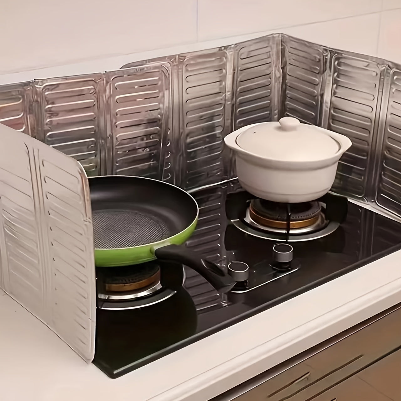 2PCS Stove Splash Guard Nonstick Oil Baffle Plates Heat Insulation Kitchen Accessories