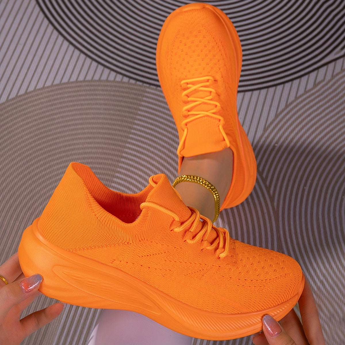 Ayollar uchun nafas oladigan, yengil, bog‘lamli sport poyafzali, pastki yuqori, kundalik va barcha mavsumlar uchun