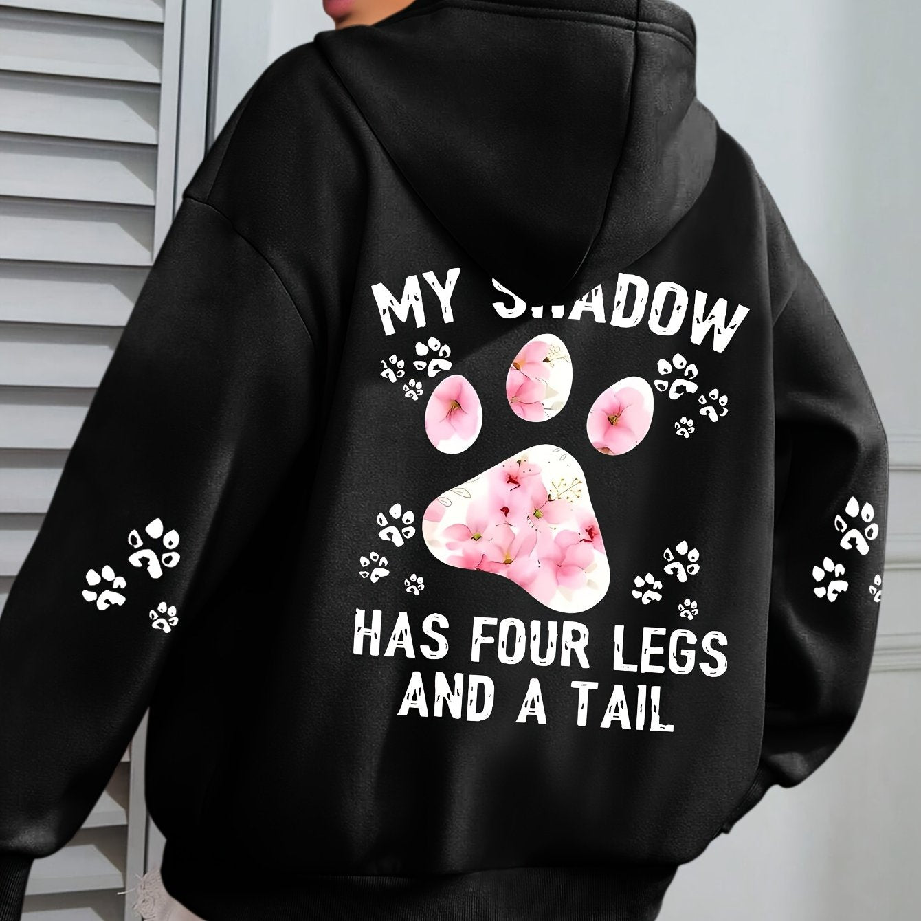 Plus Size Women's Casual Hoodie Graphic Pullover with Paw Print Design