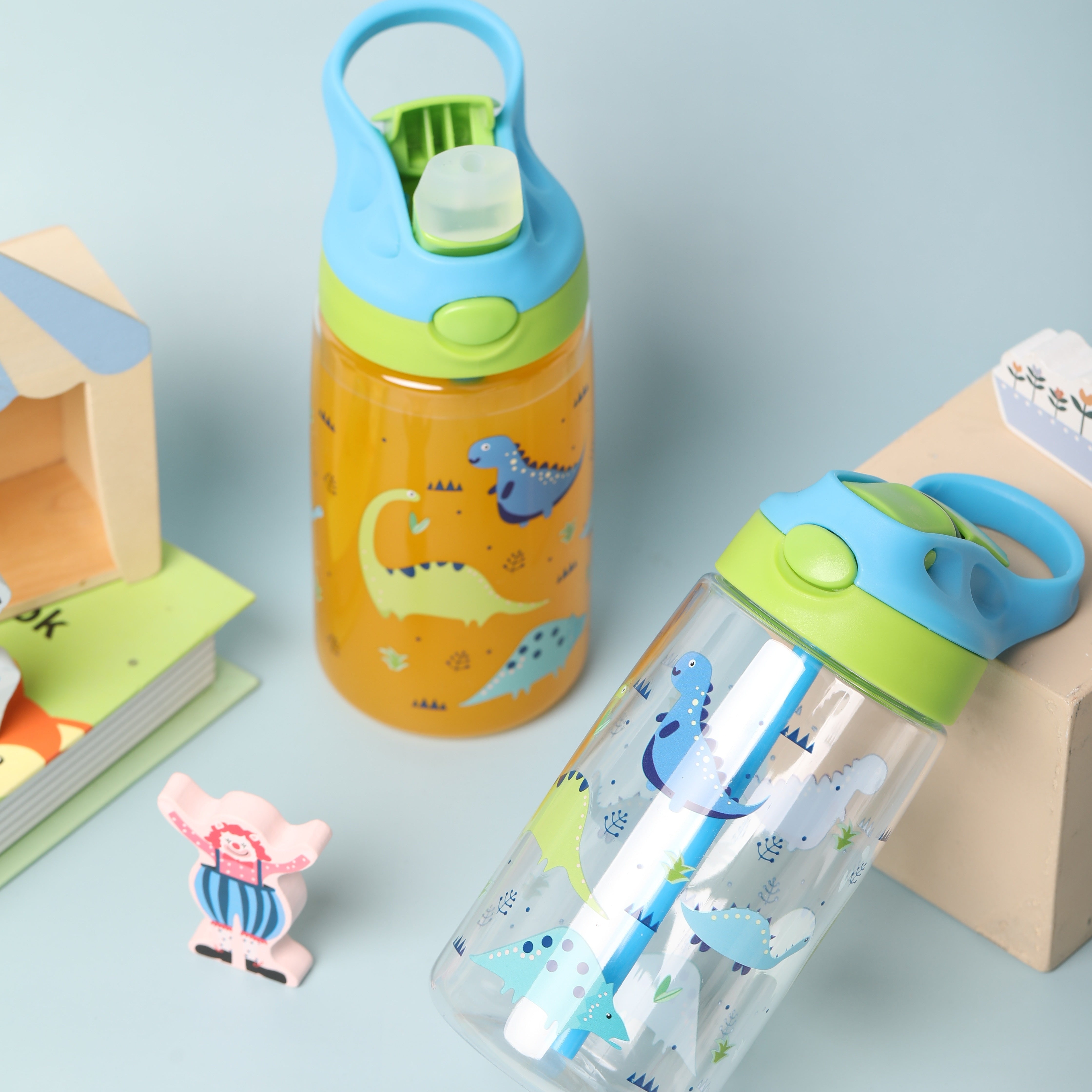 500ml BPA-Free Sports Water Bottle with Straw Leakproof Silicone Nozzle Cartoon Design