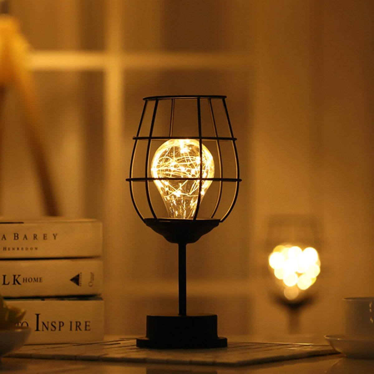Iron Wire Cage Night Light Battery-Operated LED Table Lamp for Bedroom Living Room