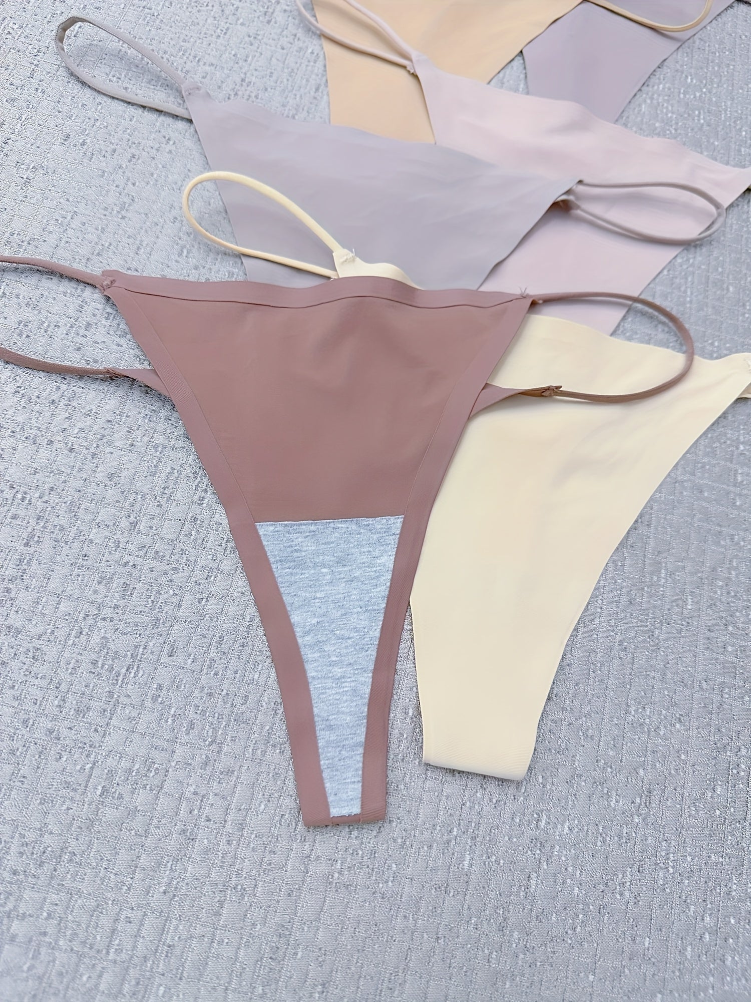 Women's Seamless Thongs in Soft Stretchy Fabric Set of 7