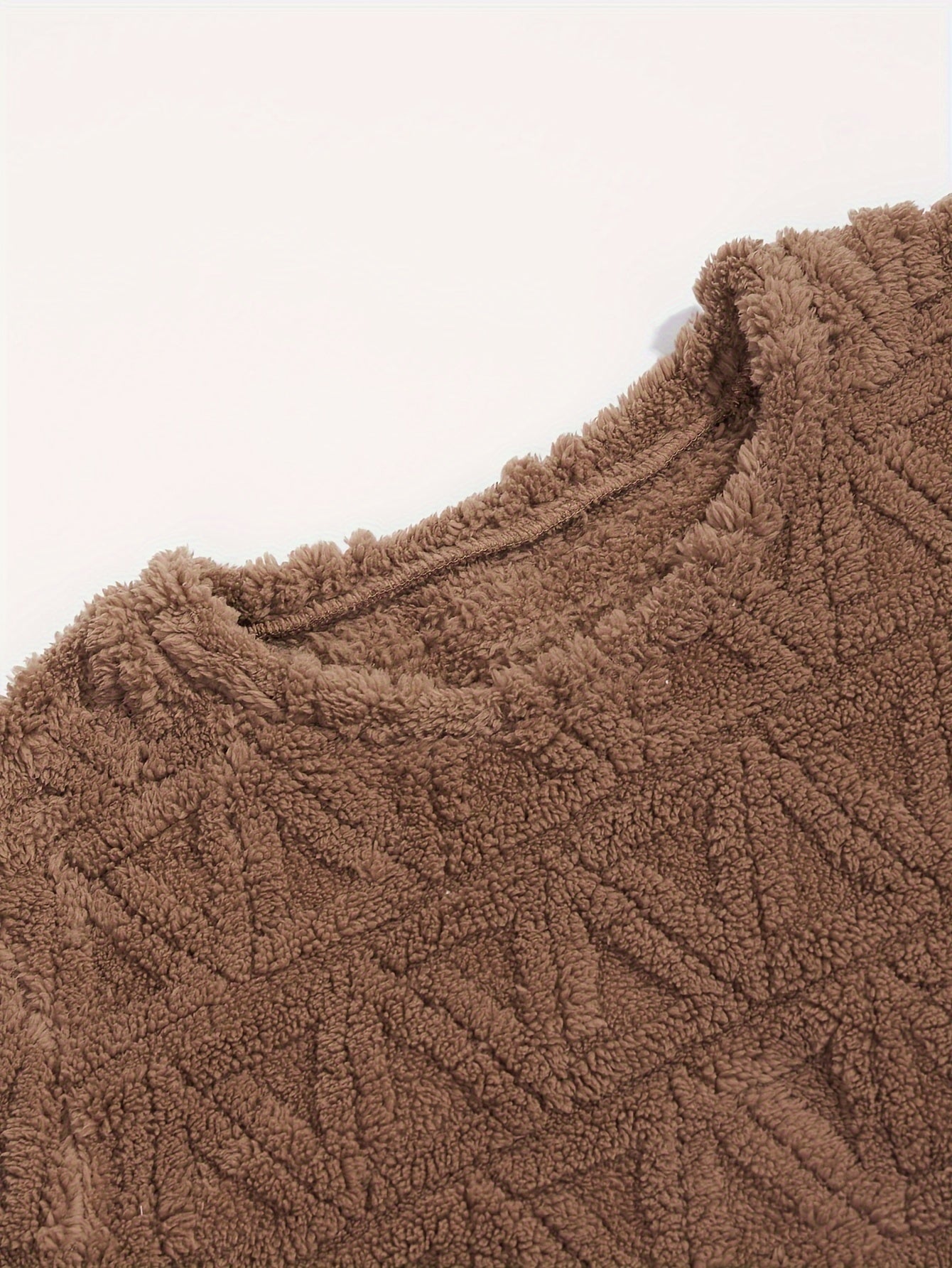 Women's Velvet Warm Pajama Set with Long Sleeve Top and Checkered Pants