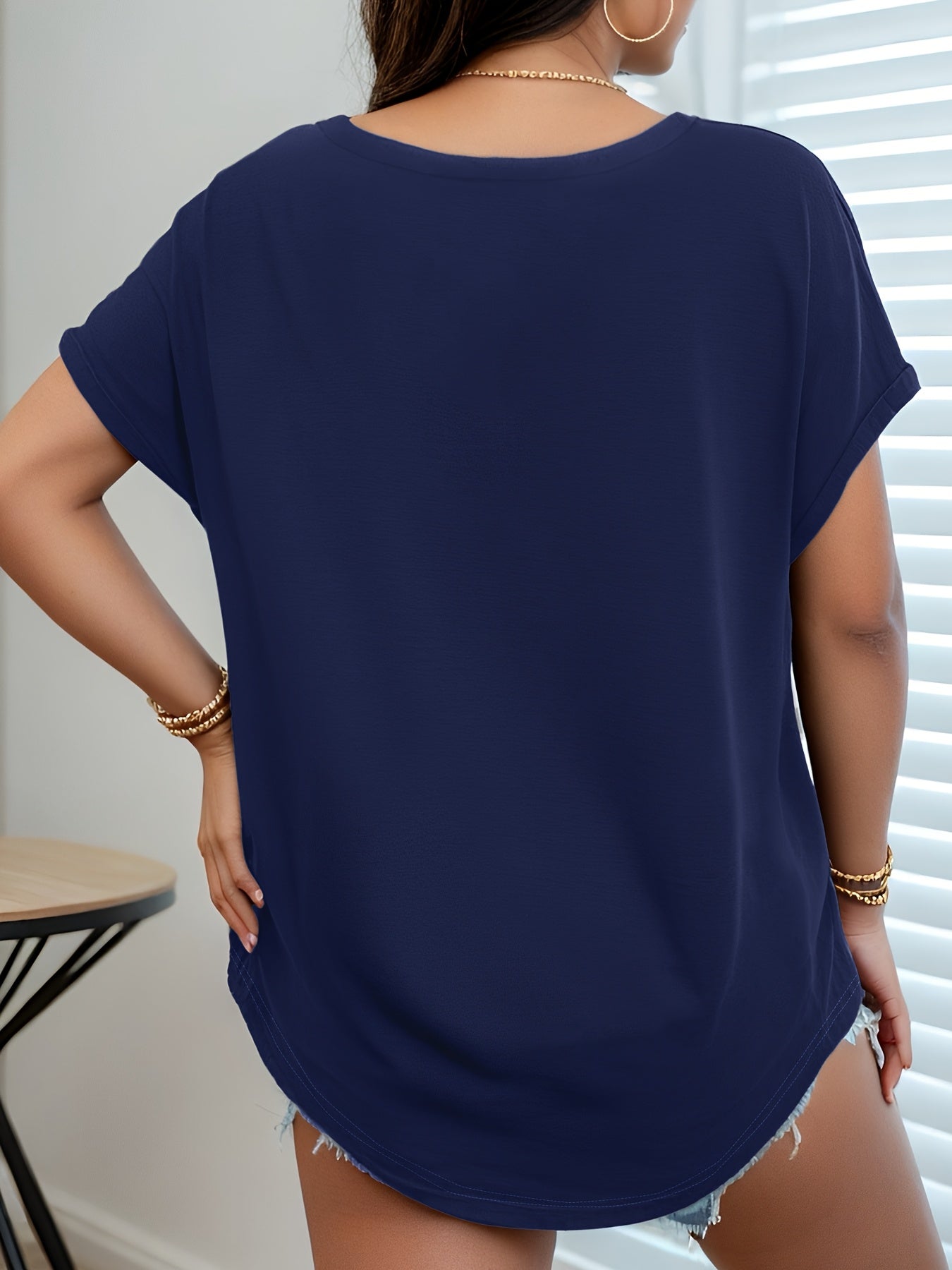 Plus Size Women V-Neck Short Sleeve Lightweight Casual Top