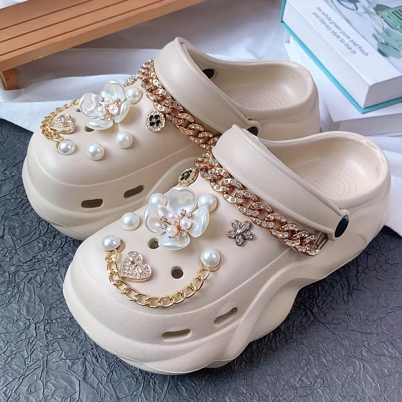 Women EVA Sandals Flat Heel Lightweight Breathable with Faux Pearl