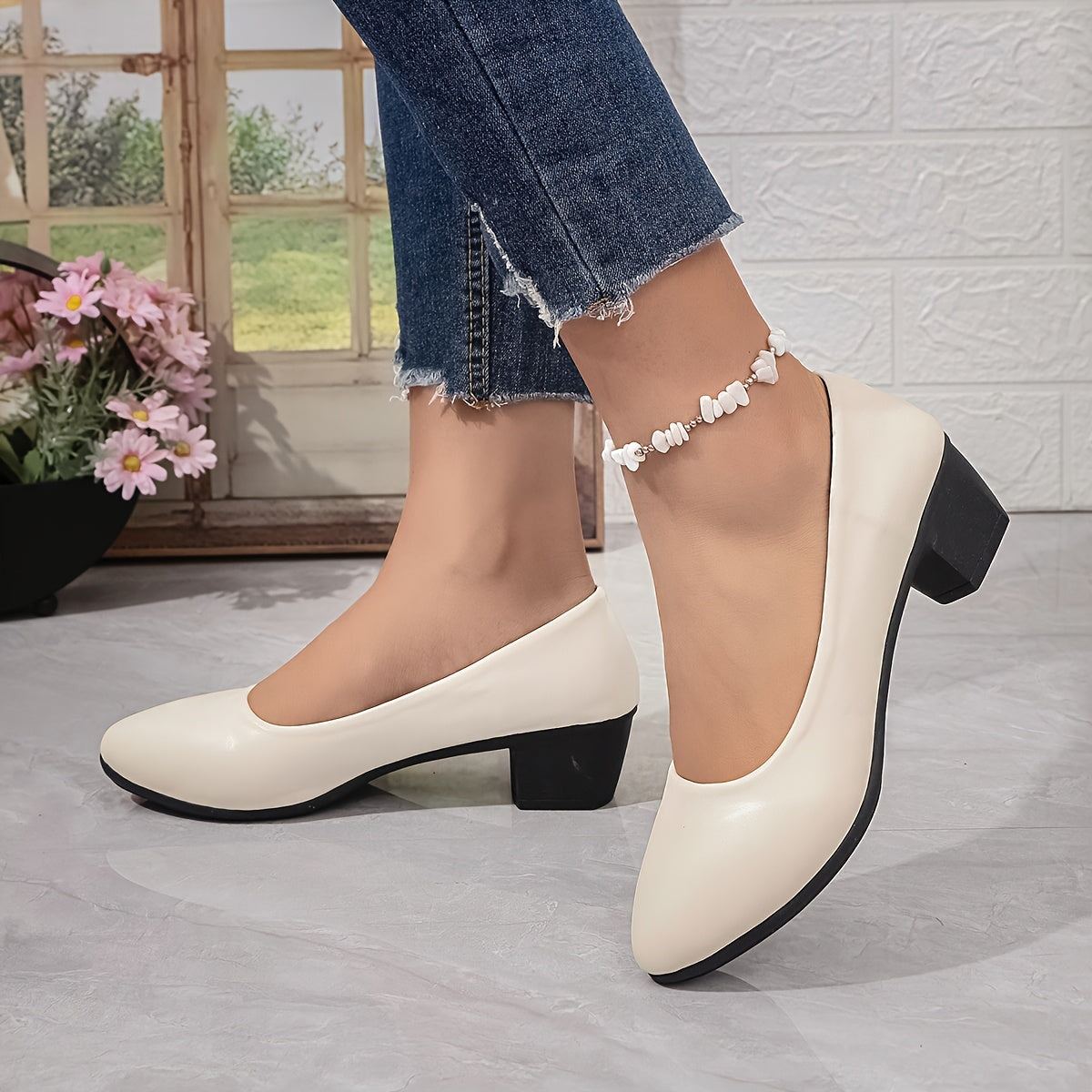 Women's Faux Leather Block Heel Shoes Solid Color Plain Toe for Work