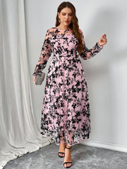 Vestido elegante de malla talla grande con dobladillo acampanado para salir