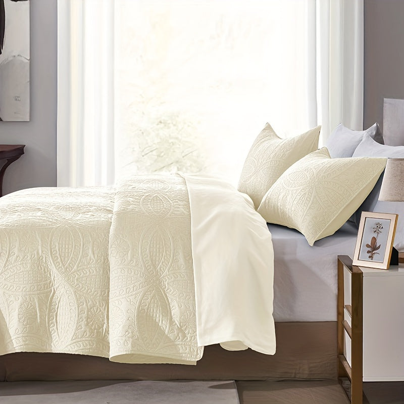 3-Piece Ultrasonic Embossed Polyester Bedspread Set with Quilt and Pillowcases for Modern Bedroom Decor