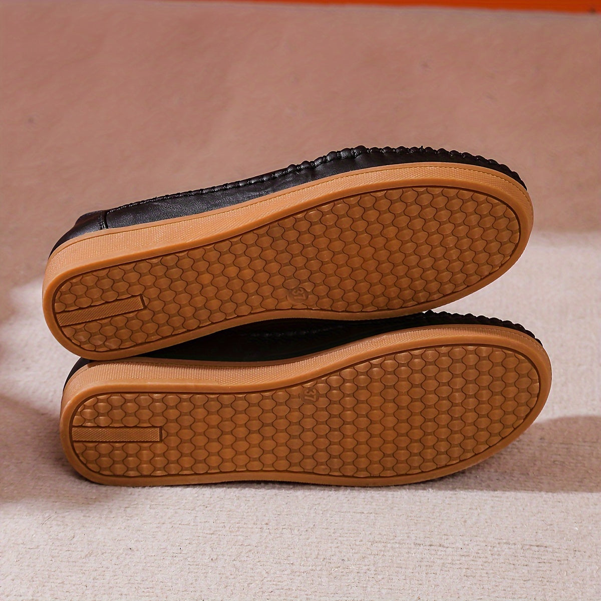 Women Loafers Solid Color Flannel Lined Slip-On Shoes with Buckle