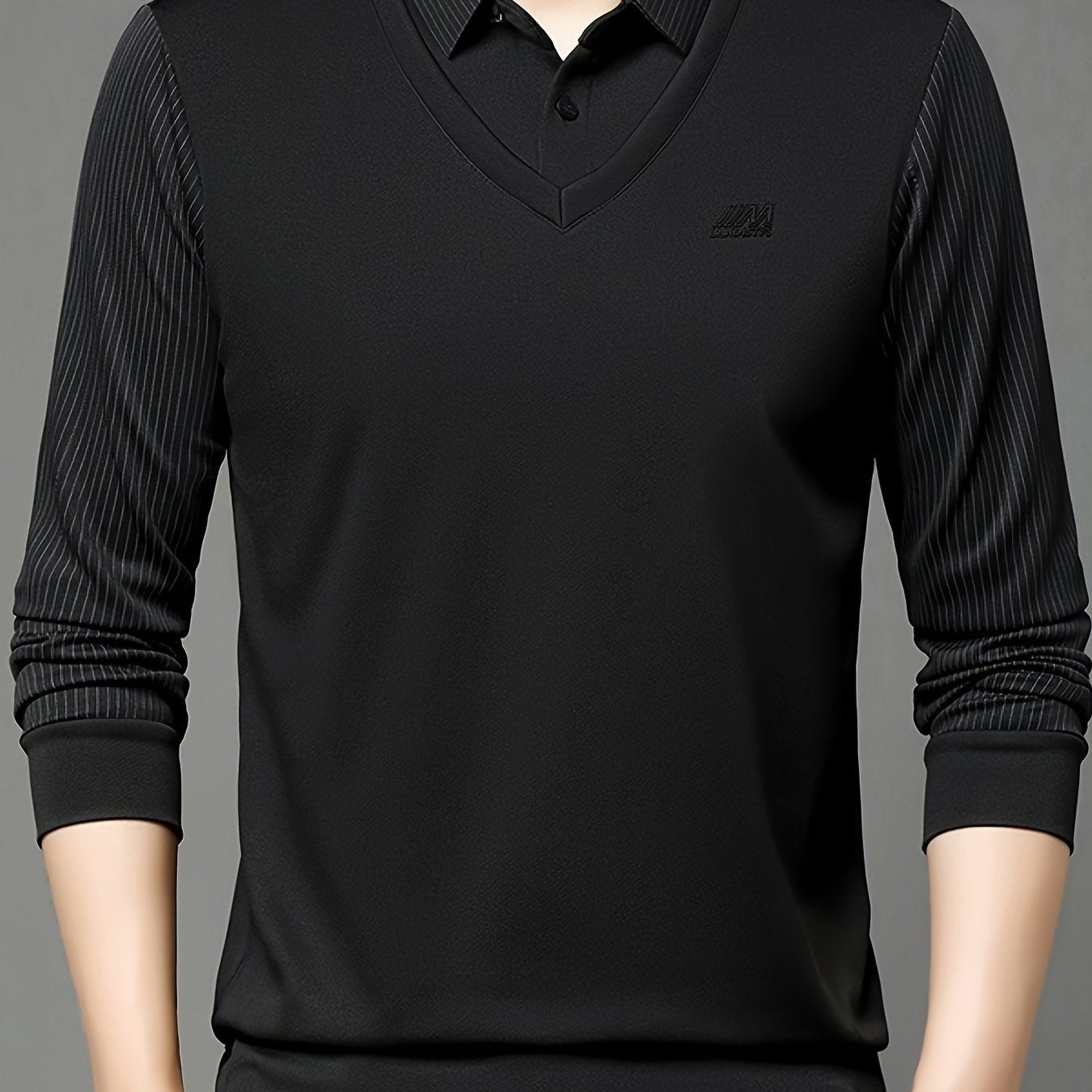 Suéter de punto a rayas casual para hombre con diseño de capas falsas y detalles de botones