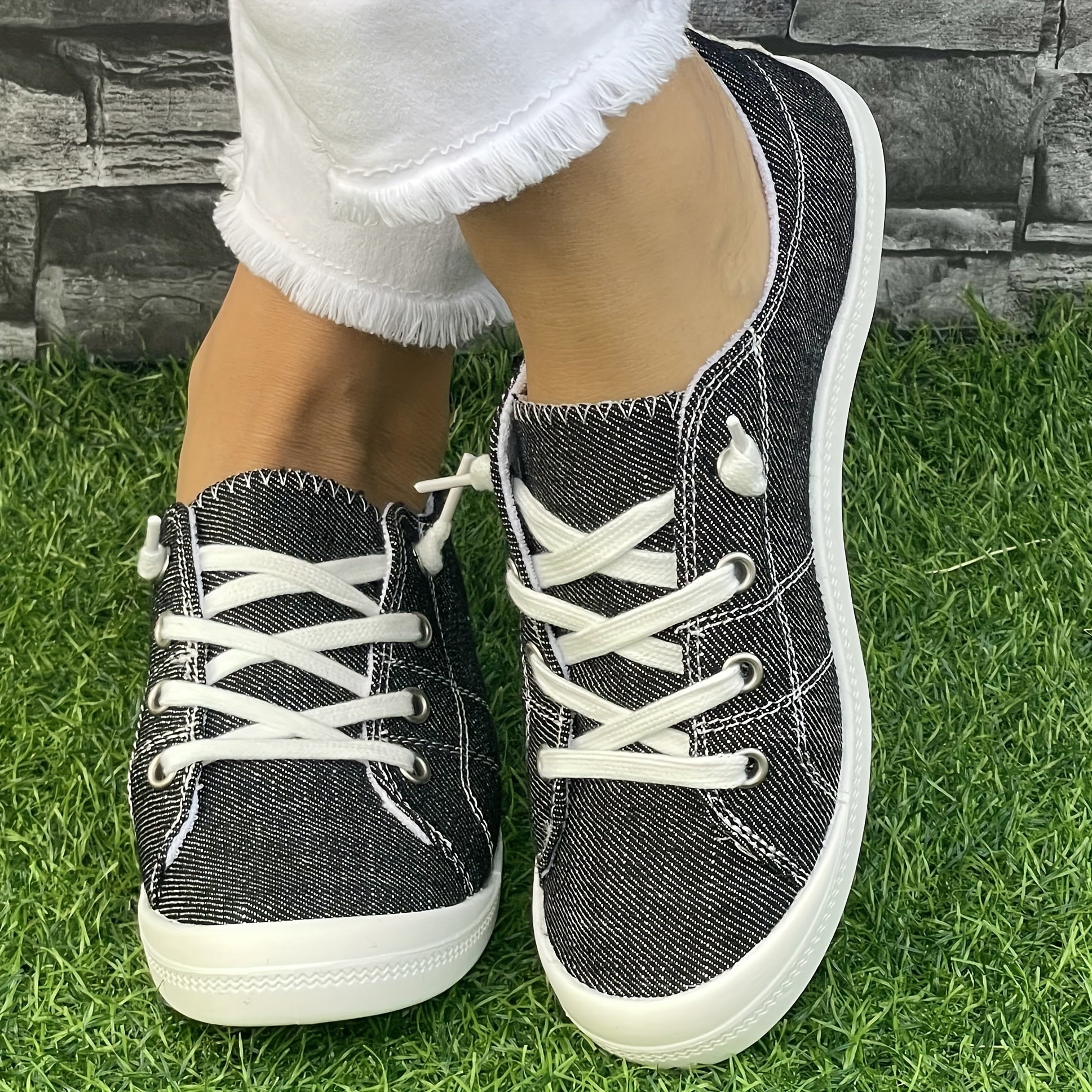 Women's Casual Solid Color Fabric Outdoor Work Shoes All-Season Lightweight