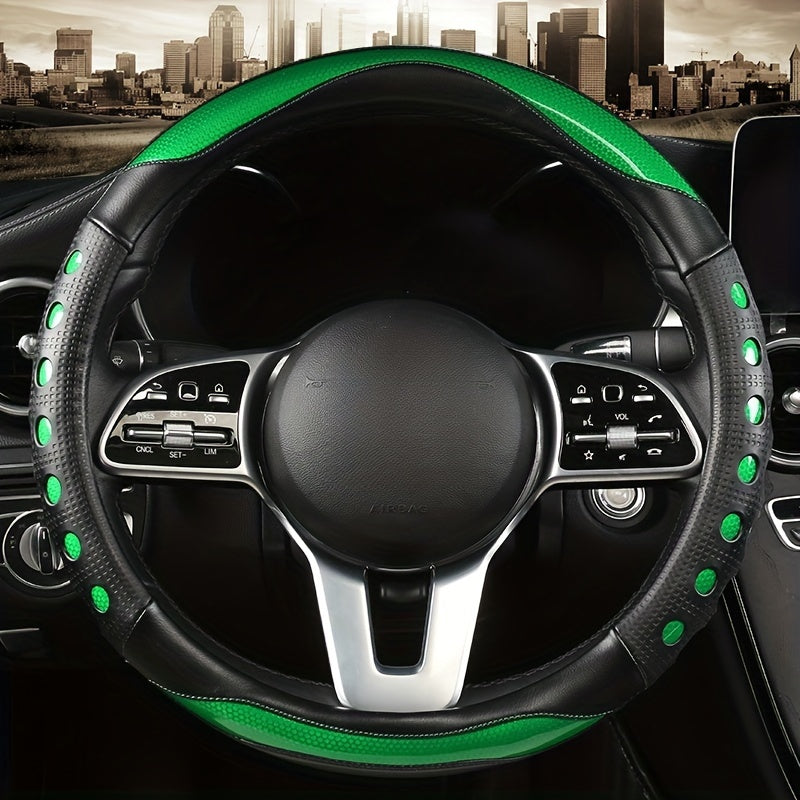 Universal charm bilan qoplangan qizil va qora rangi bilan barcha mavsumlar uchun himoya