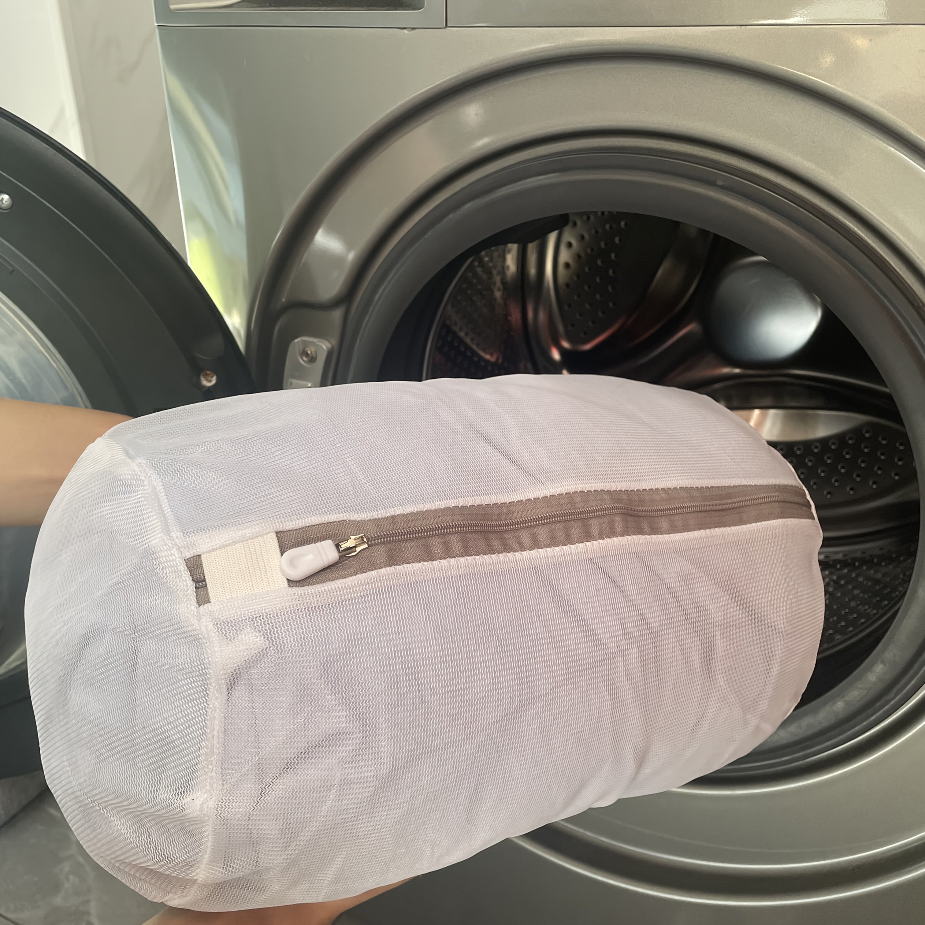 Unisex Mesh Laundry Bag for Sneakers Socks Bras Travel Organizer