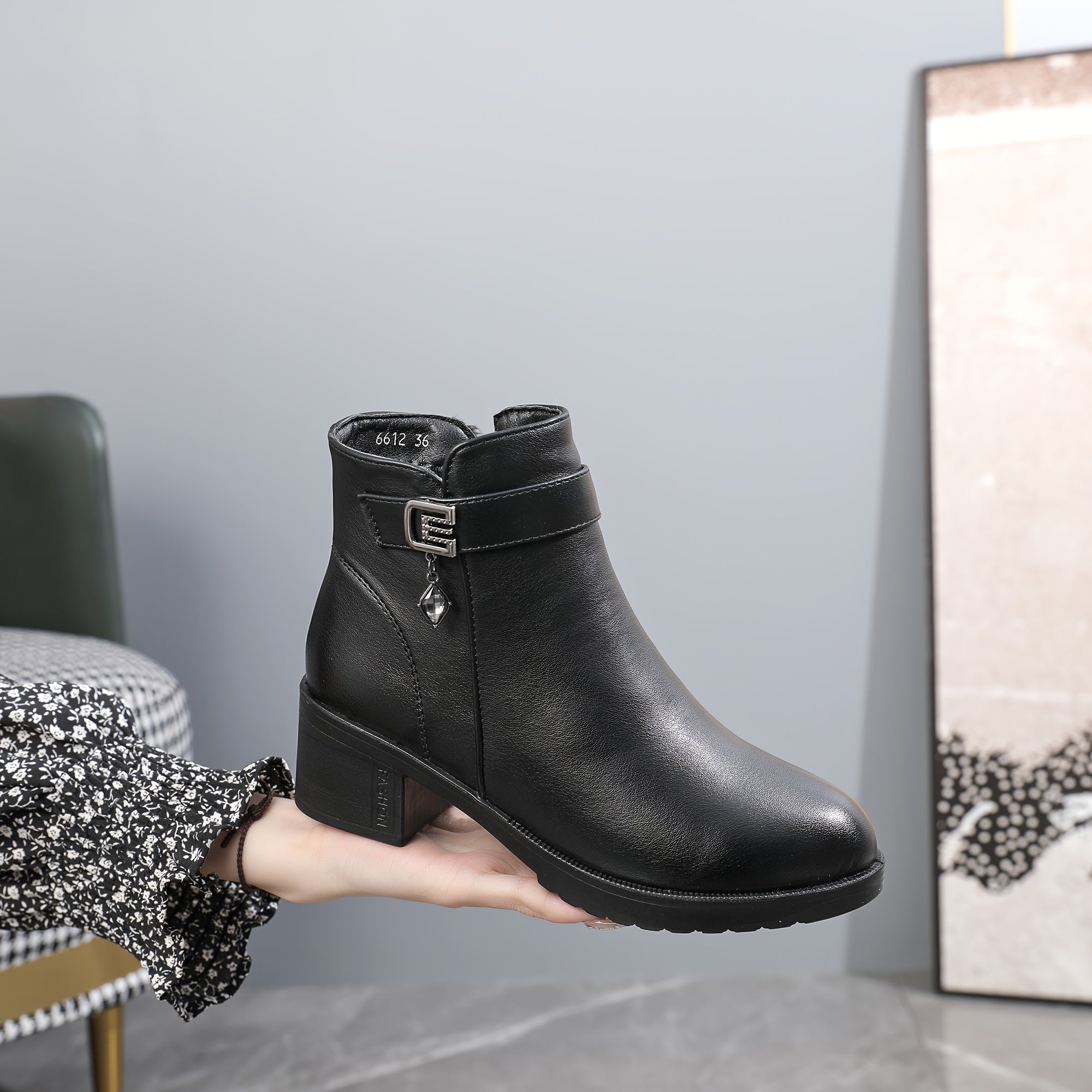 Women's Faux Plush Mid-Heel Winter Boots with Zipper and Non-Slip Sole