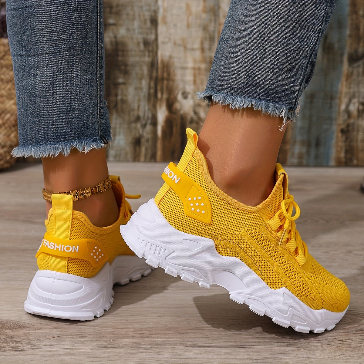 Women's White Mesh Breathable Running Shoes, Lightweight Casual Sneakers