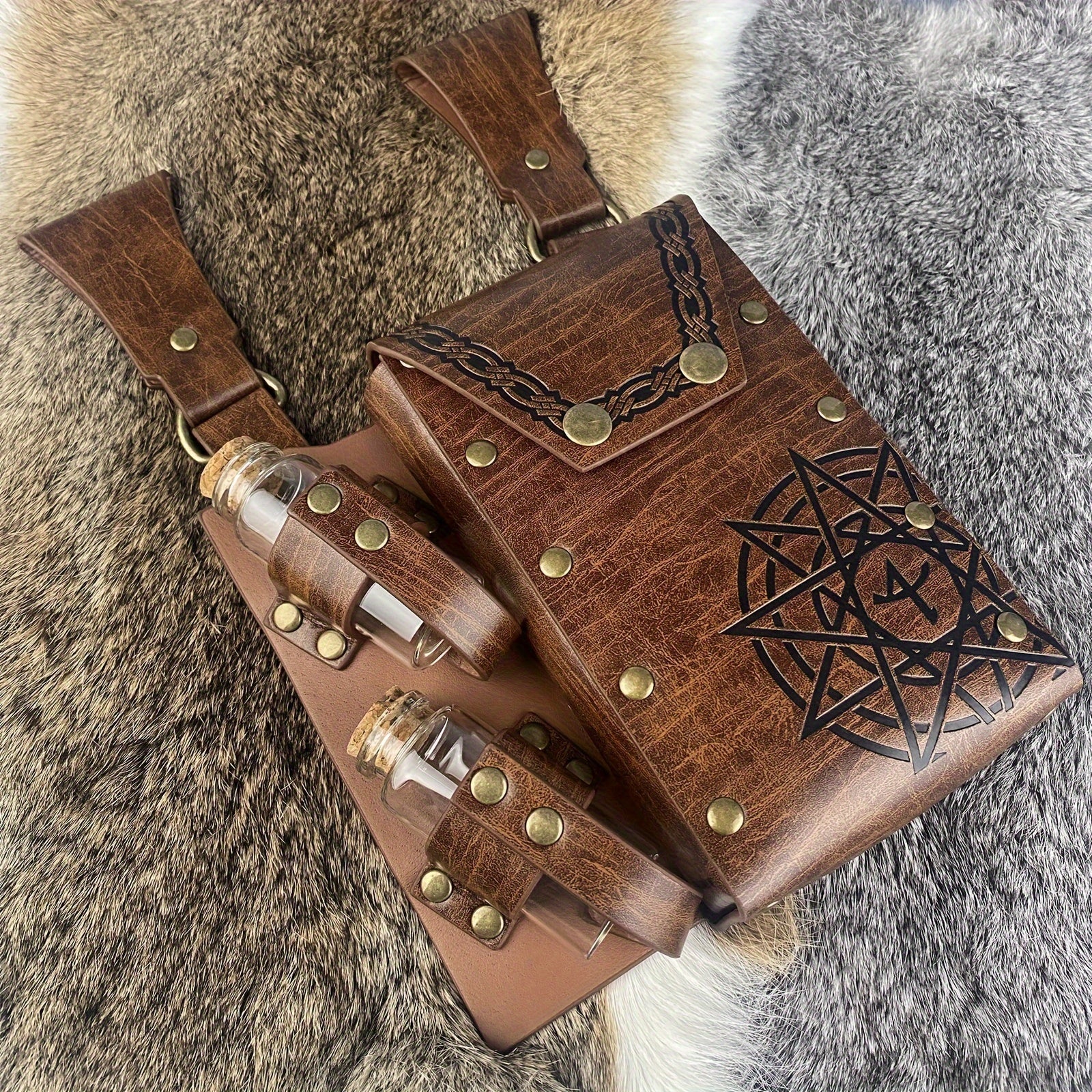 Medieval Double Flask Pouch Viking-Inspired Leather Cosplay LARP Accessory