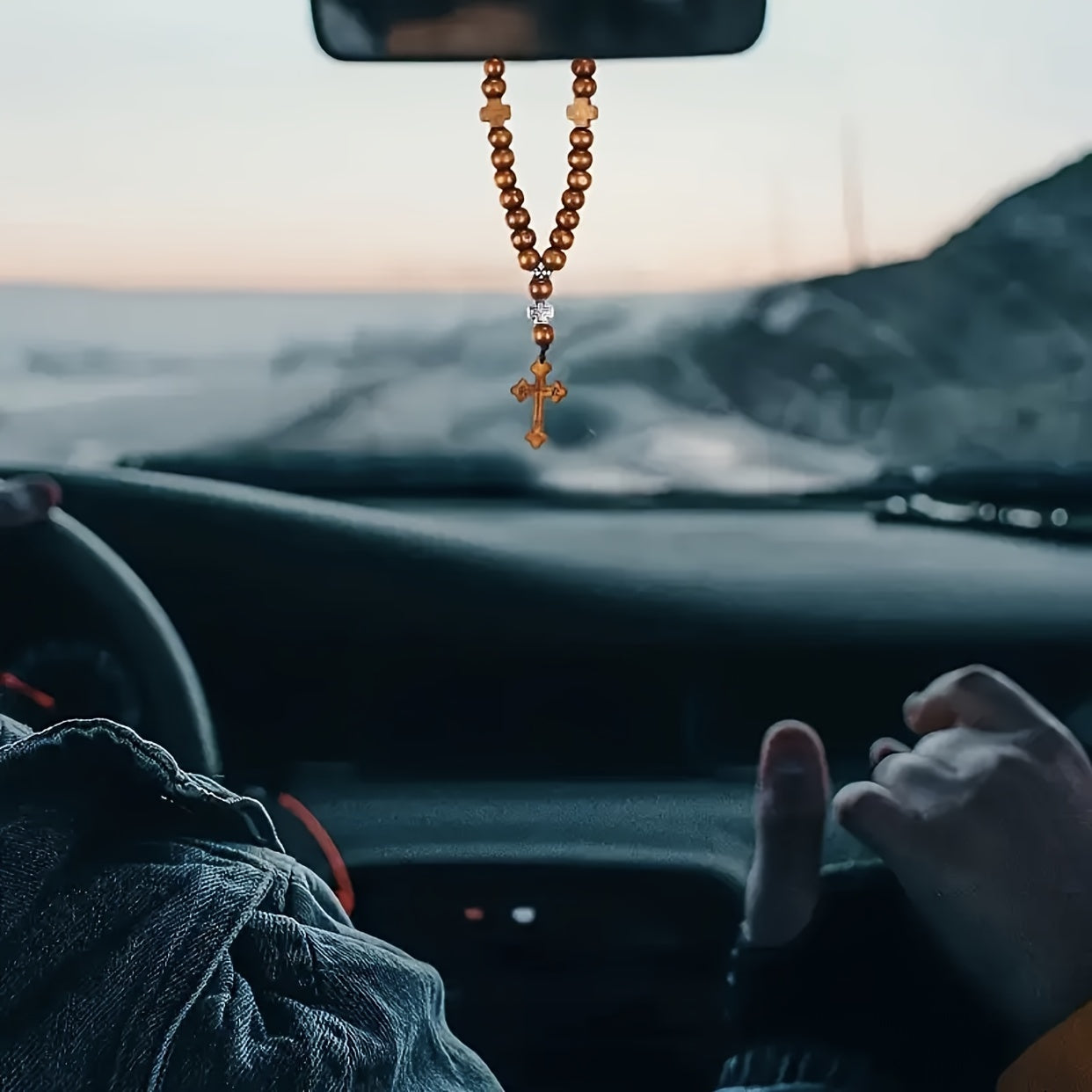 Унисекс деревянный крест-брелок с бусинами для зеркала автомобиля подвесной украшение интерьера