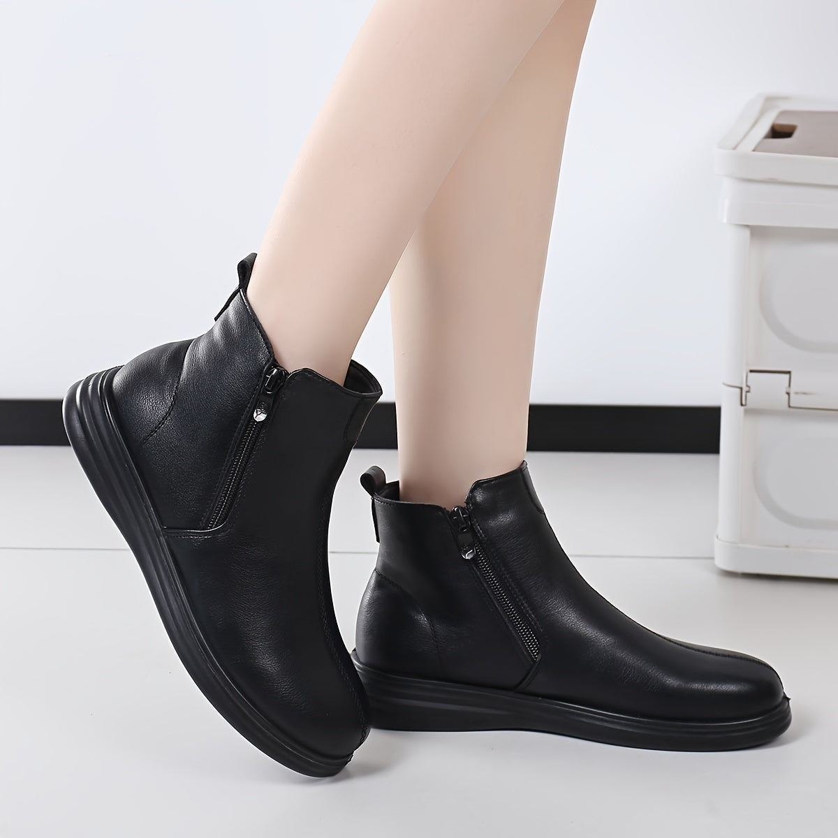 Women's Casual PU Ankle Boots with Zipper, Round Toe, Flat Heel