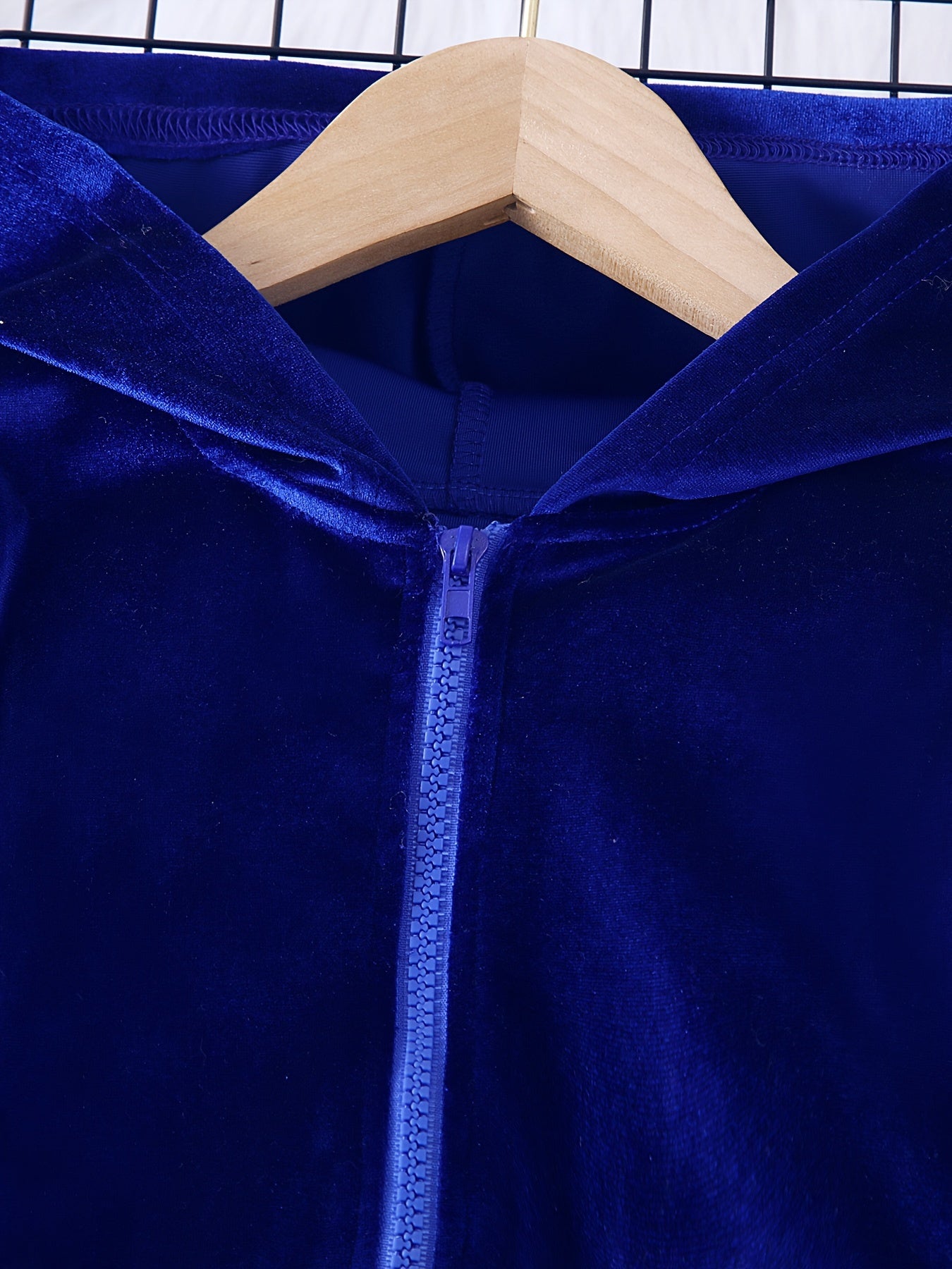 Girls Velvet Suit with Beaded Zipper Hooded Jacket and Trousers for Spring and Fall Outdoor Casual