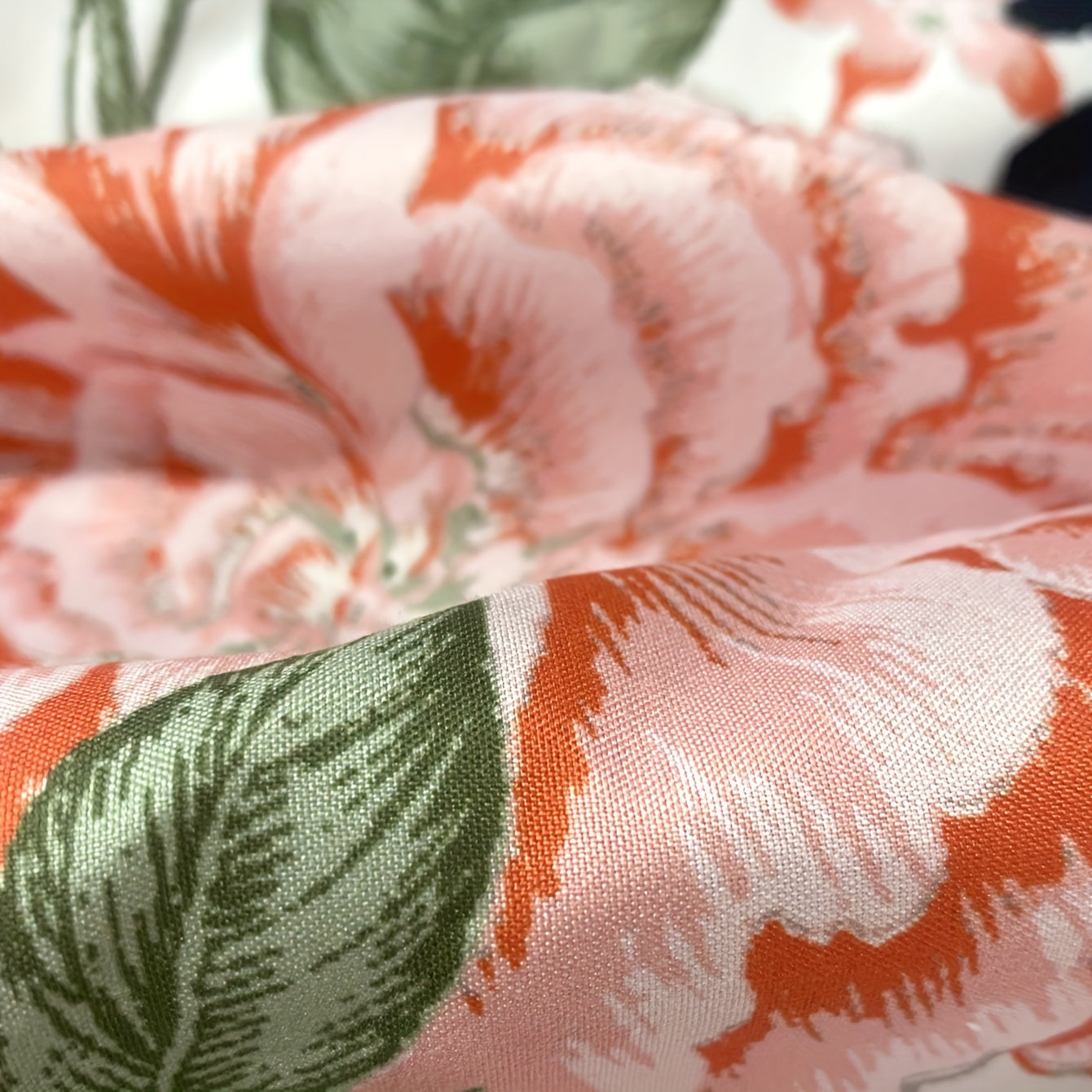 Pink Flower Pattern Pillowcases Set of 2 Soft Breathable Fabric Bedroom Sofa Decor